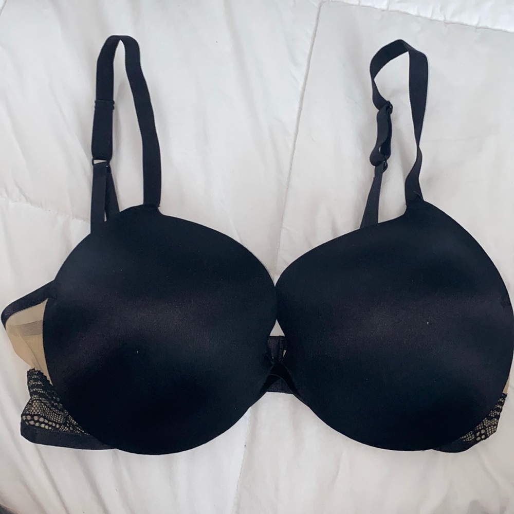 NEW NEVER WORN 34D push up bra w/ sexy sheer band